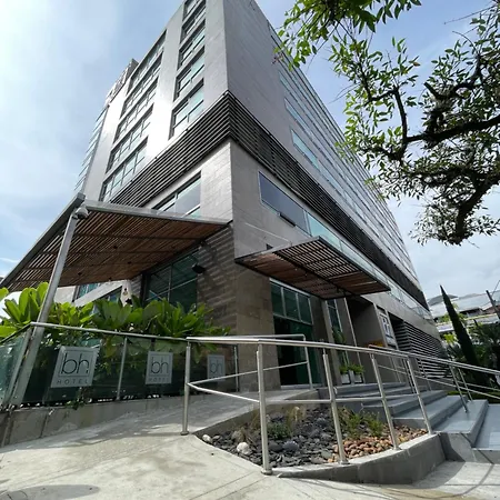 Hotel bh El Poblado